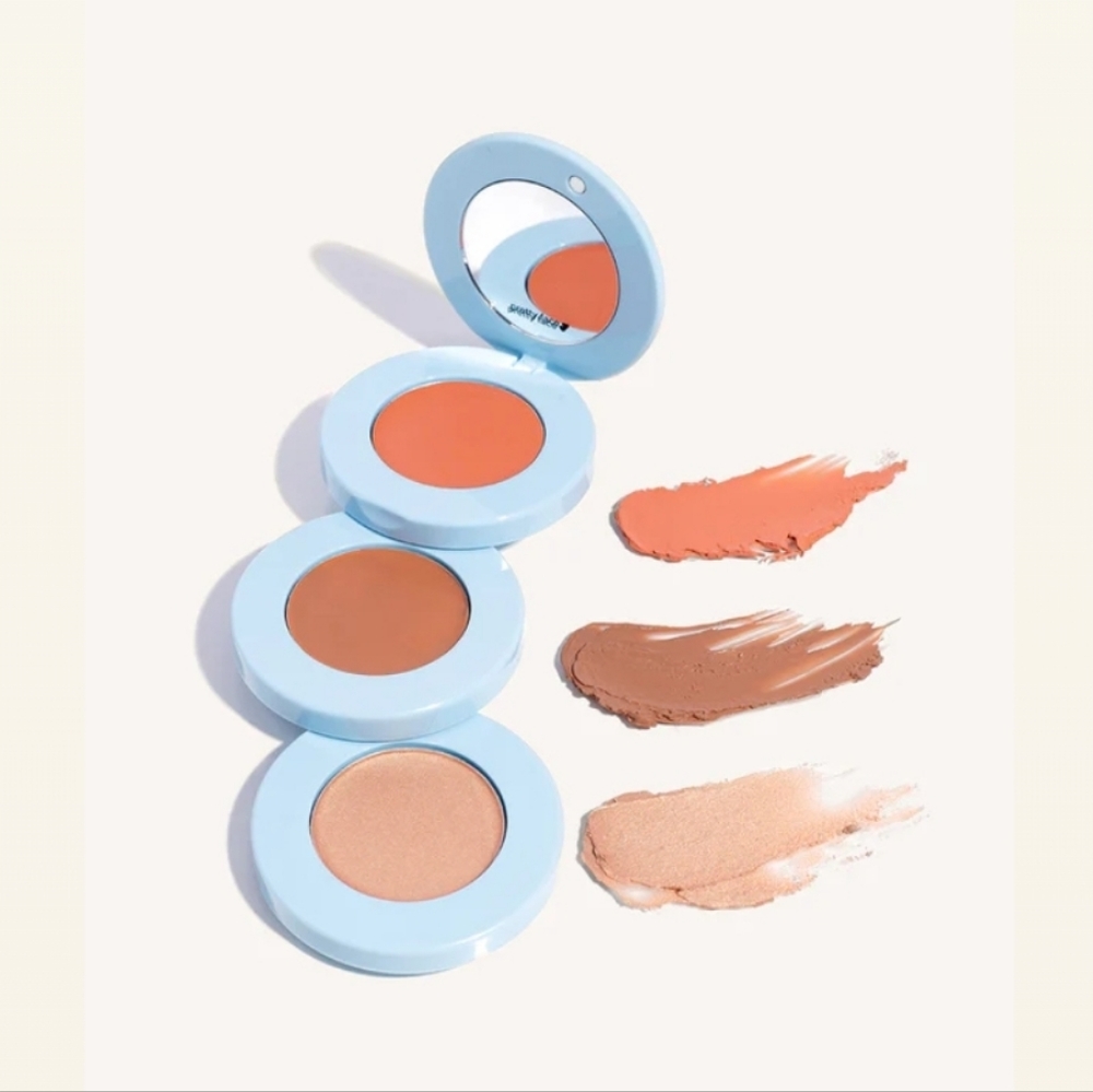 Highlight, Blush & Contour - Picture 2 of 2
